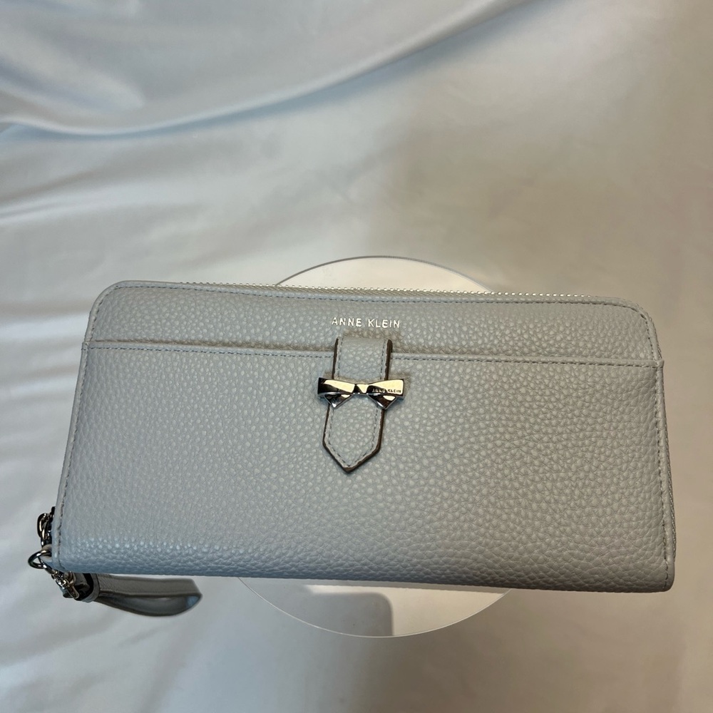 Anne Klein Slim Z/A Wallett  Blue Bow 9”x4.5